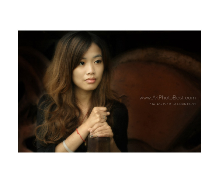 原野云上 | 青春写真摄影 作品003：老火车与美女2